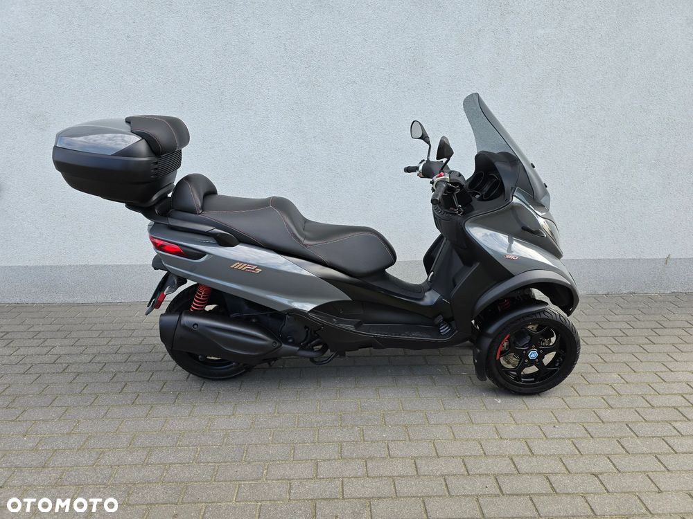 Piaggio MP-3 - 4