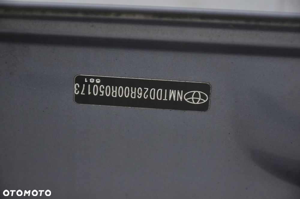 klapa tylna * tył toyota corolla verso ii lift 8t4 - 8