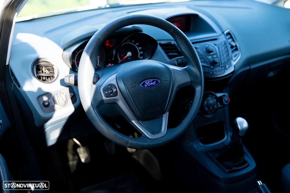 Ford Fiesta 1.4 TDCI Titanium - 9