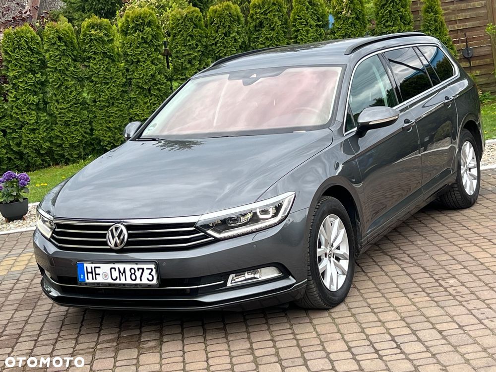 Volkswagen Passat - 11