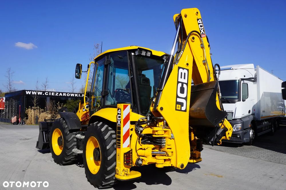 JCB 4CX PRO / Joysticki / r. 2023 / 4 sztuki - 8