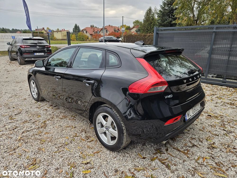 Volvo V40 D3 Momentum - 6