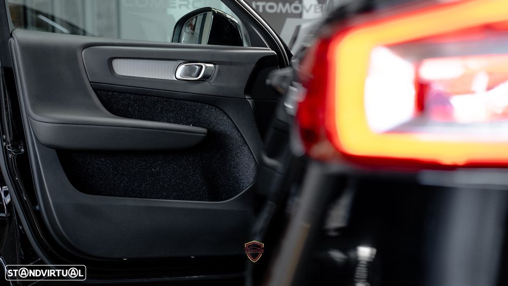 Volvo XC 40 2.0 D3 Momentum Geartronic - 12