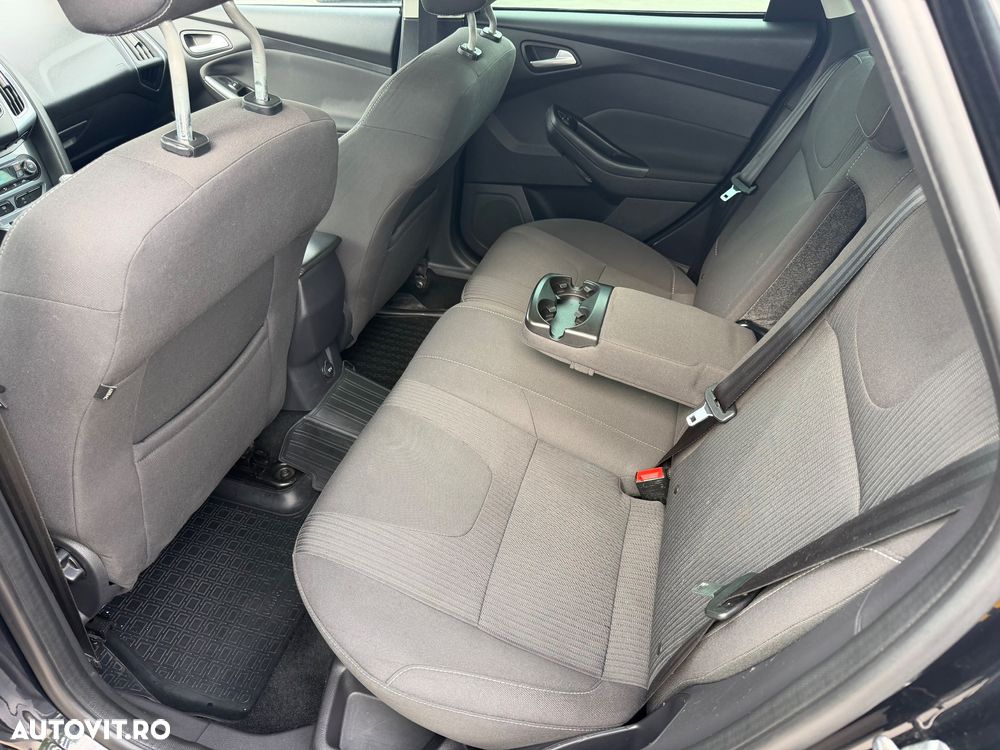 Ford Focus - 15