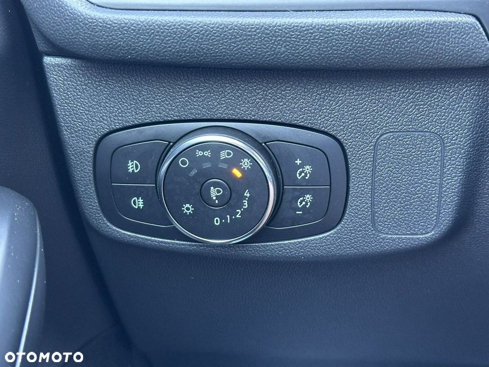 Ford Focus 1.0 EcoBoost Hybrid ACTIVE X - 28