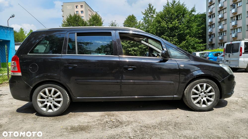 Opel Zafira 1.9 CDTI Sport - 4