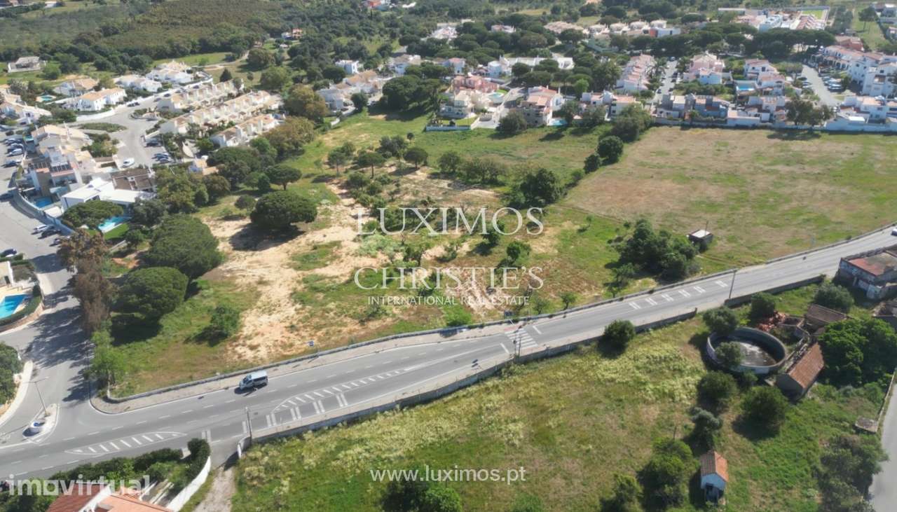 Amplo terreno à venda em Albufeira, Algarve - Grande imagem: 4/7