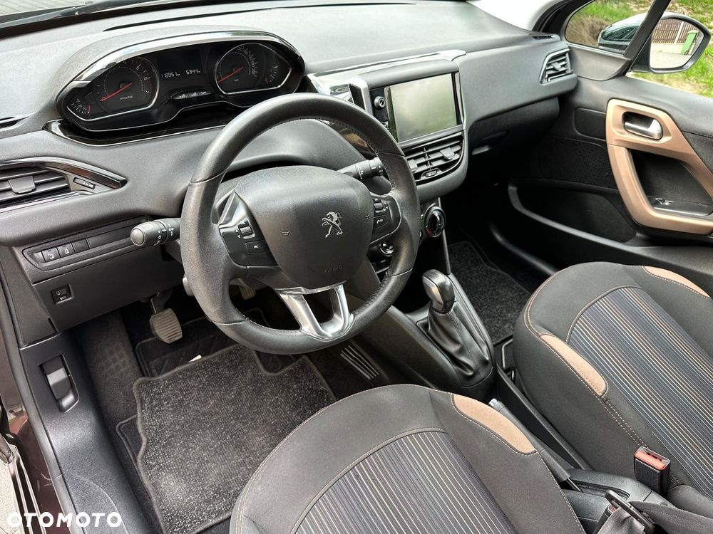 Peugeot 208 1.2 PureTech Style - 6