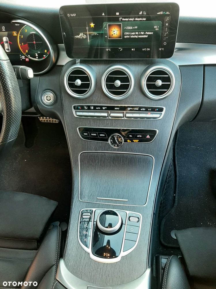Mercedes-Benz Klasa C 300 9G-TRONIC - 10