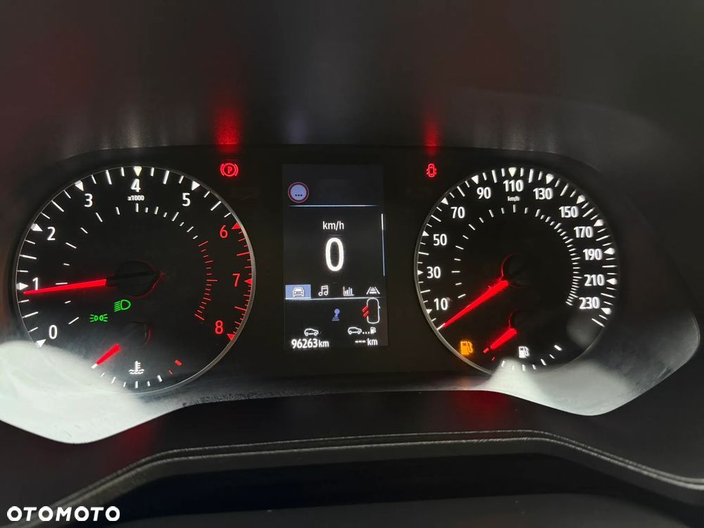 Renault Clio TCe 90 EVOLUTION - 21