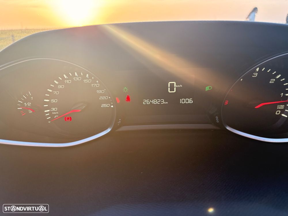 Peugeot 308 BlueHDi FAP 120 Stop & Start Allure - 5