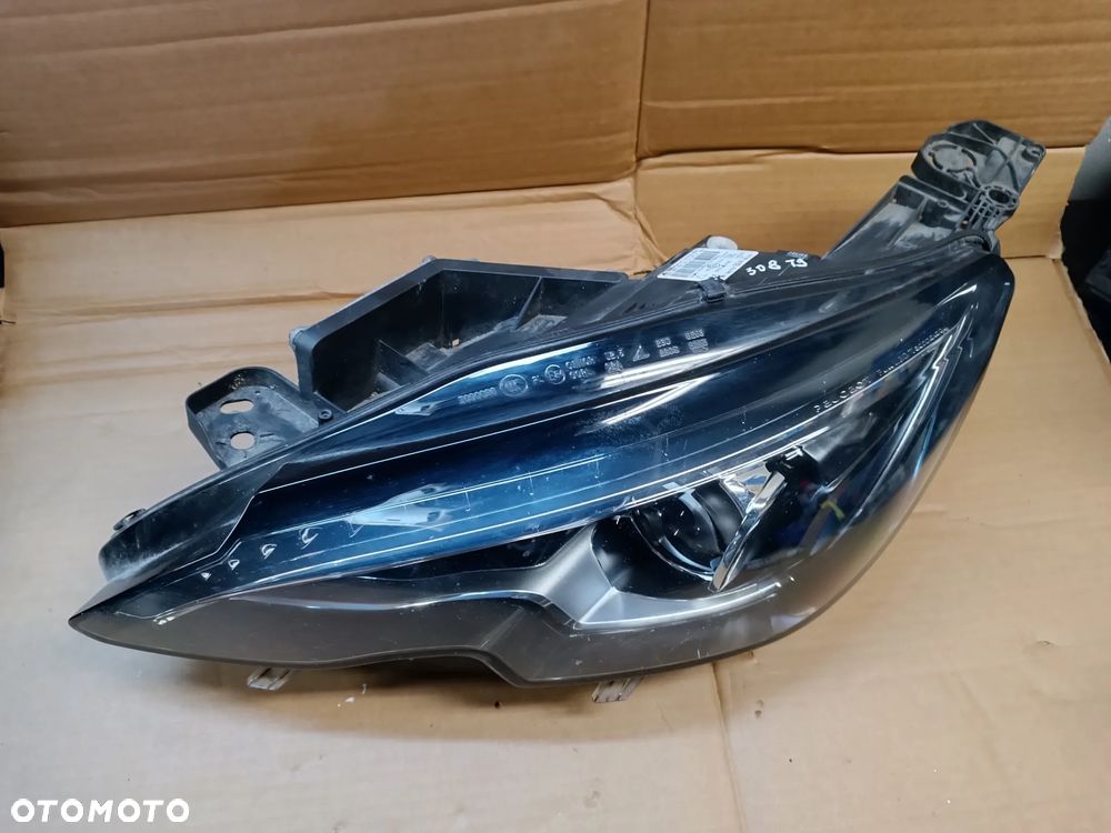 LAMPA PRZÓD PRZEDNIA LEWA FULL LED PEUGEOT 308 T9 - 2