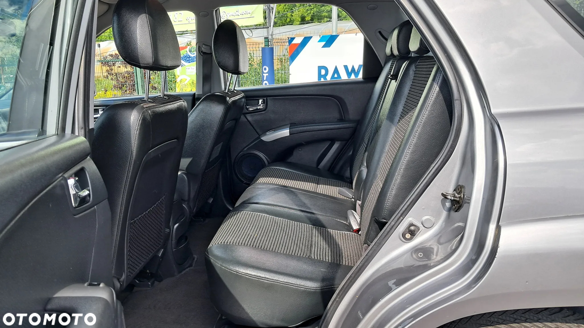 Kia Sportage 2.0 2WD LX - 7
