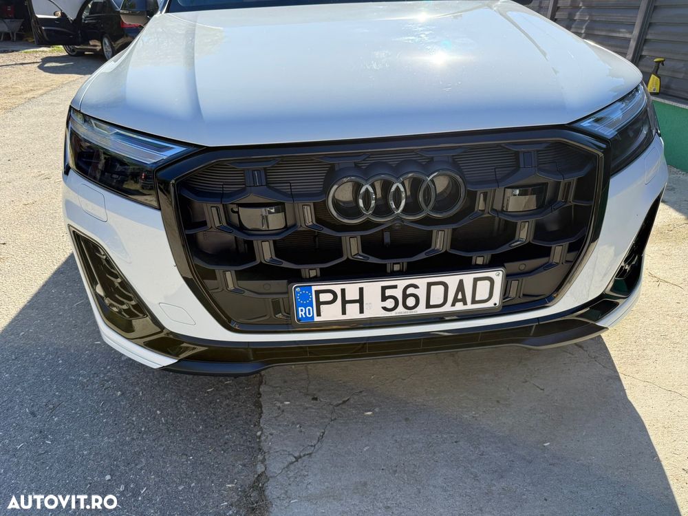 Audi Q7 55 TFSI e quattro Tiptronic PHEV S Line - 1