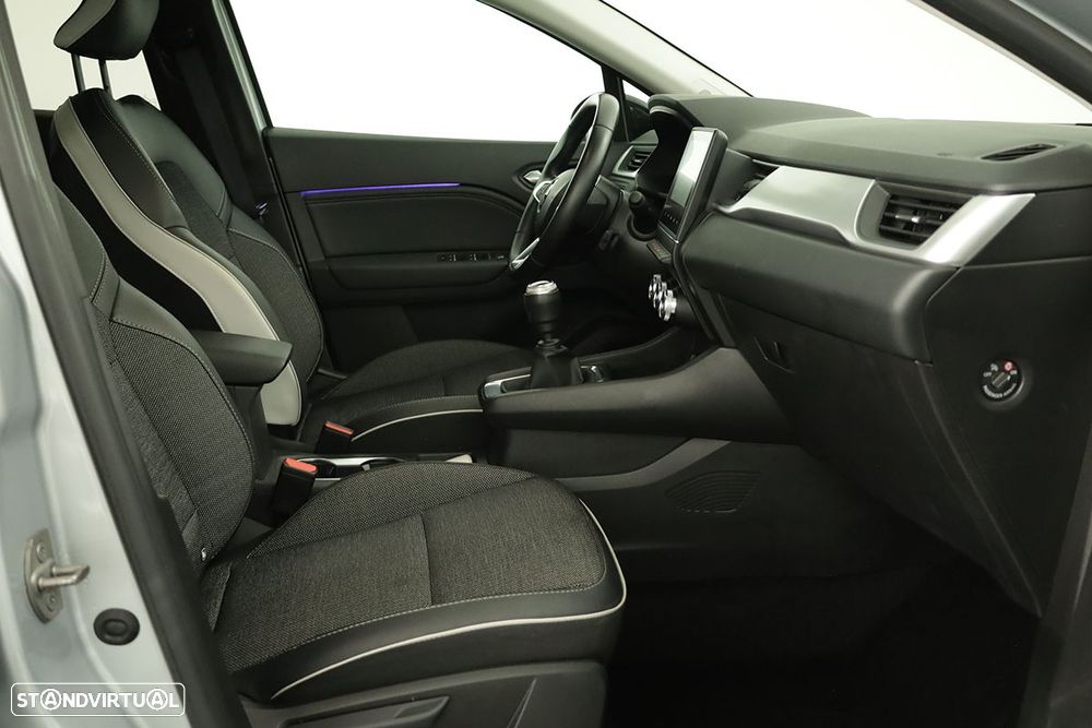 Renault Captur 1.0 TCe Techno Bi-Fuel - 23