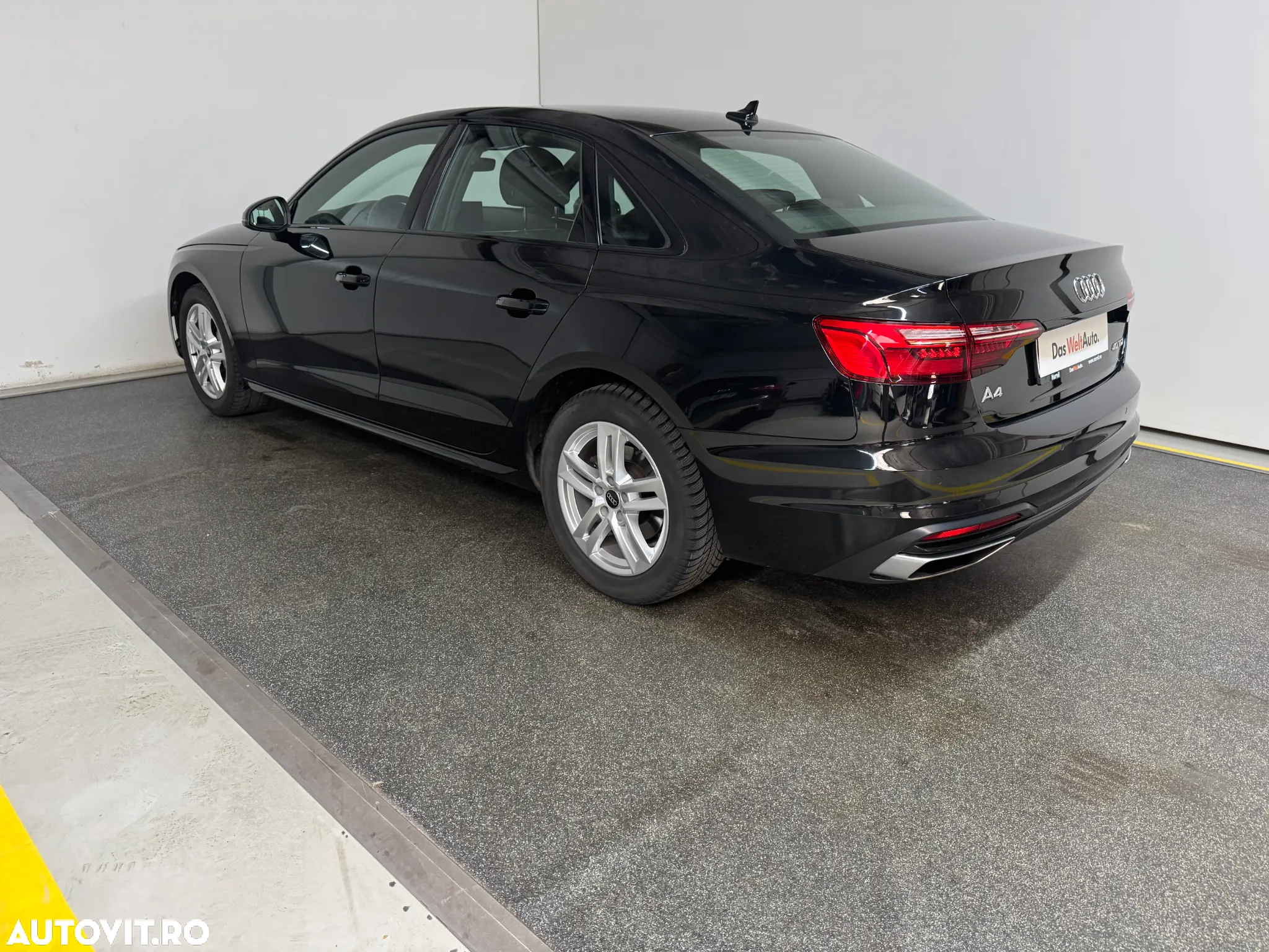 Audi A4 40 TDI S tronic MHEV Advanced - 24