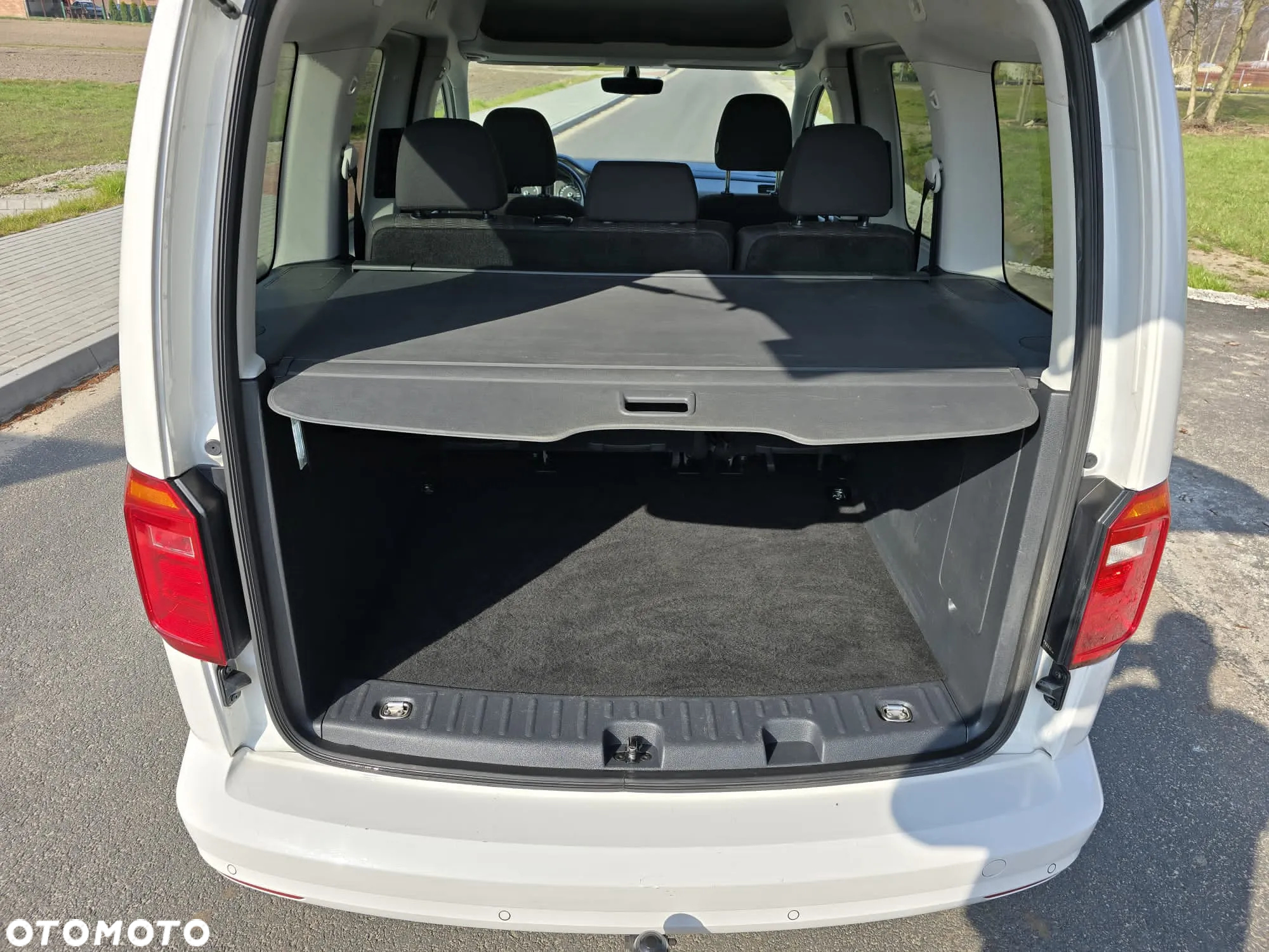 Volkswagen Caddy 1.4 TSI (5-Si.) DSG Family - 8