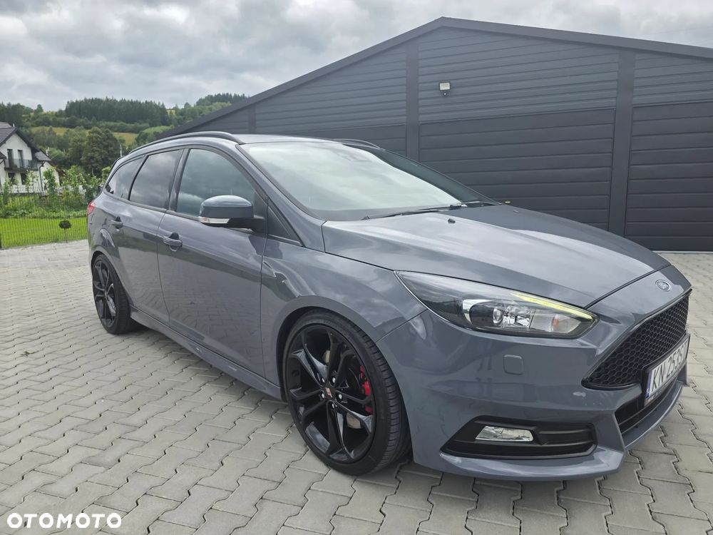 Ford Focus 2.0 EcoBoost ST mit Leder-Exclusiv-Paket - 6