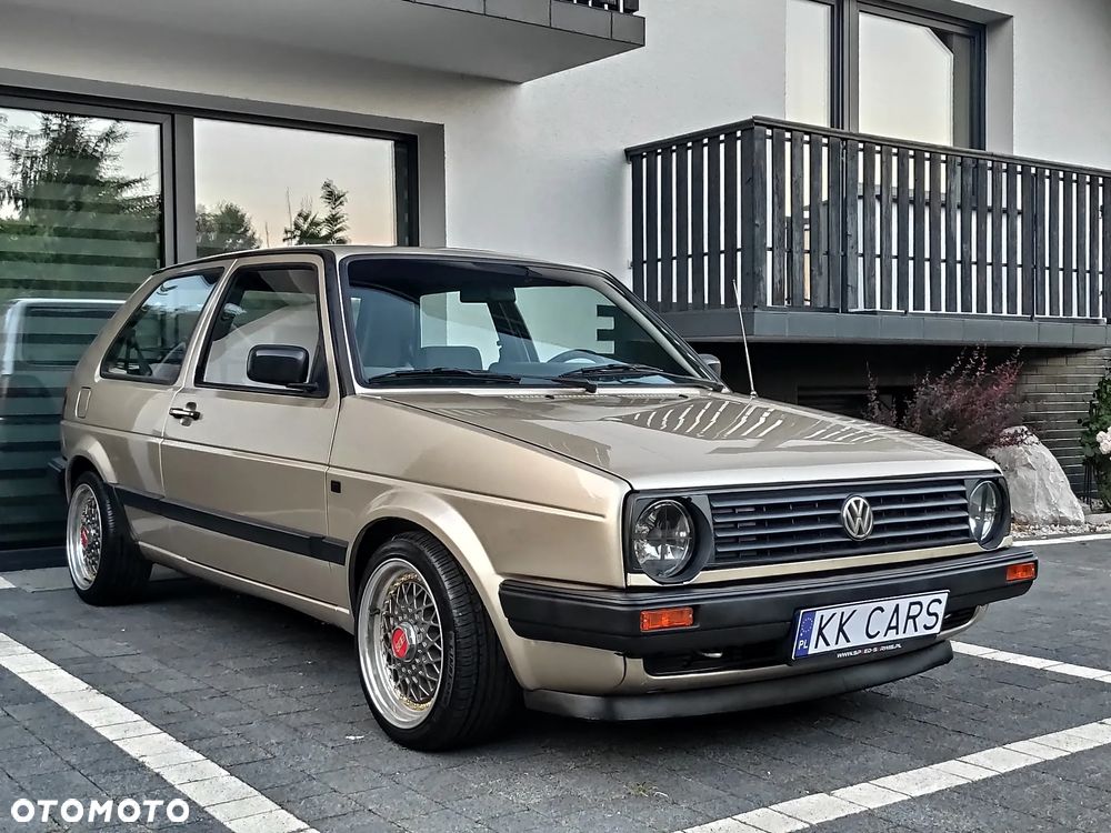 Volkswagen Golf - 4