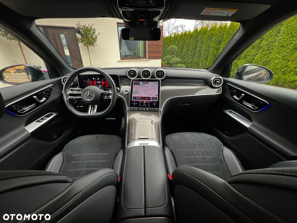 Mercedes-Benz GLC - 29