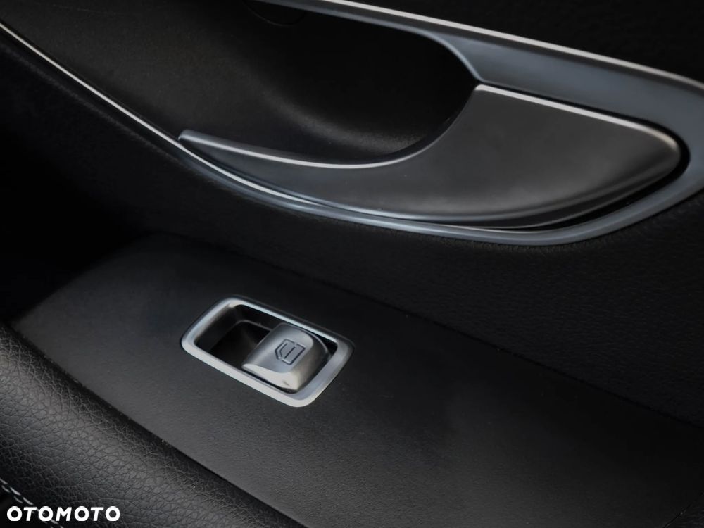 Mercedes-Benz Klasa E 220 d 4-Matic Avantgarde - 17