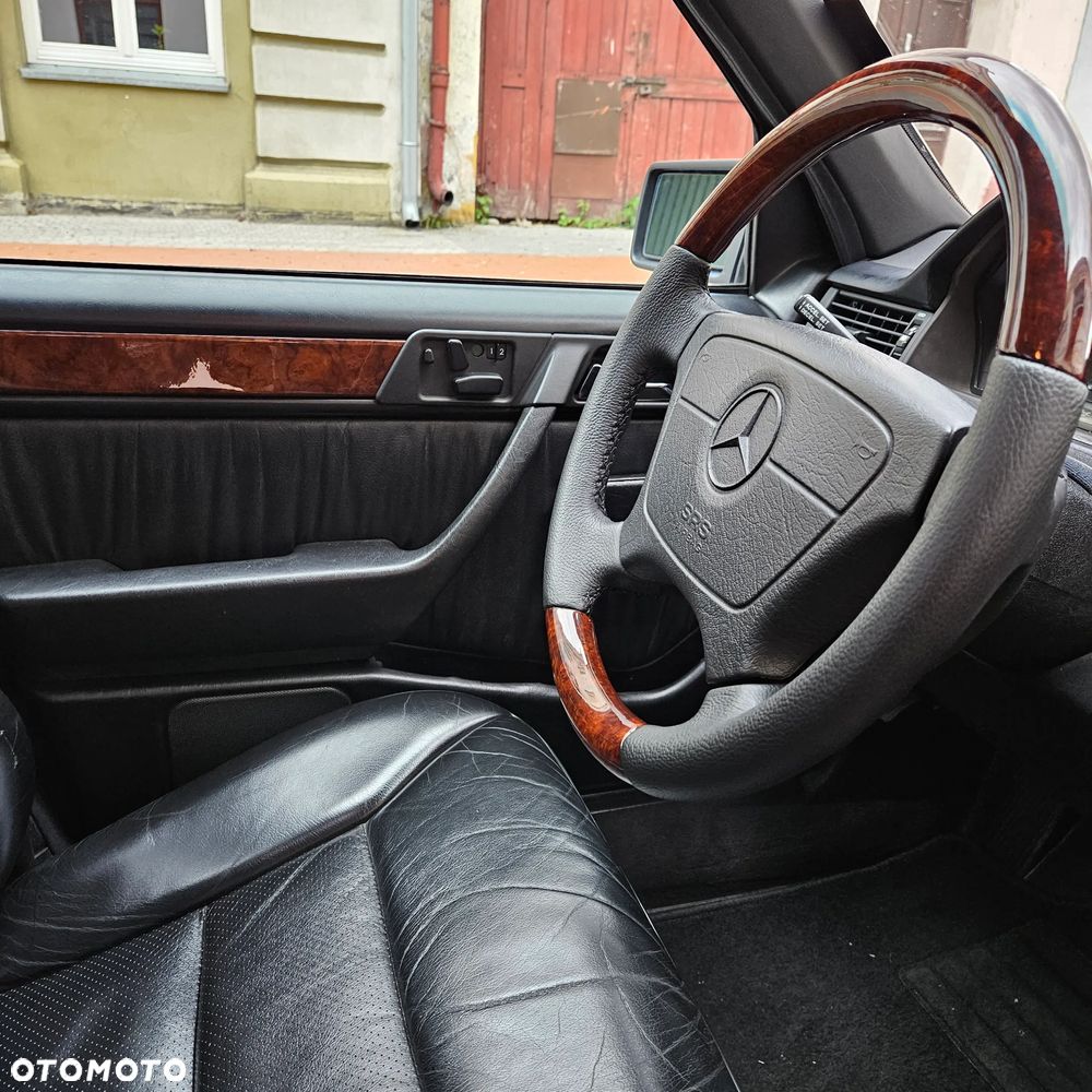 Mercedes-Benz W124 (1984-1993) - 15