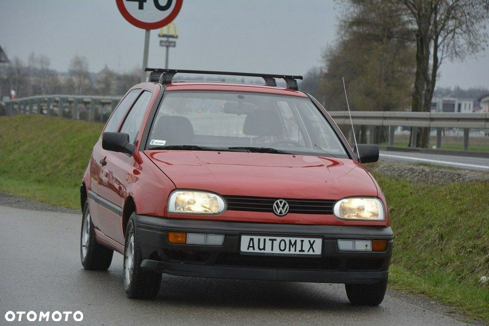 Volkswagen Golf 1.8 CL - 14