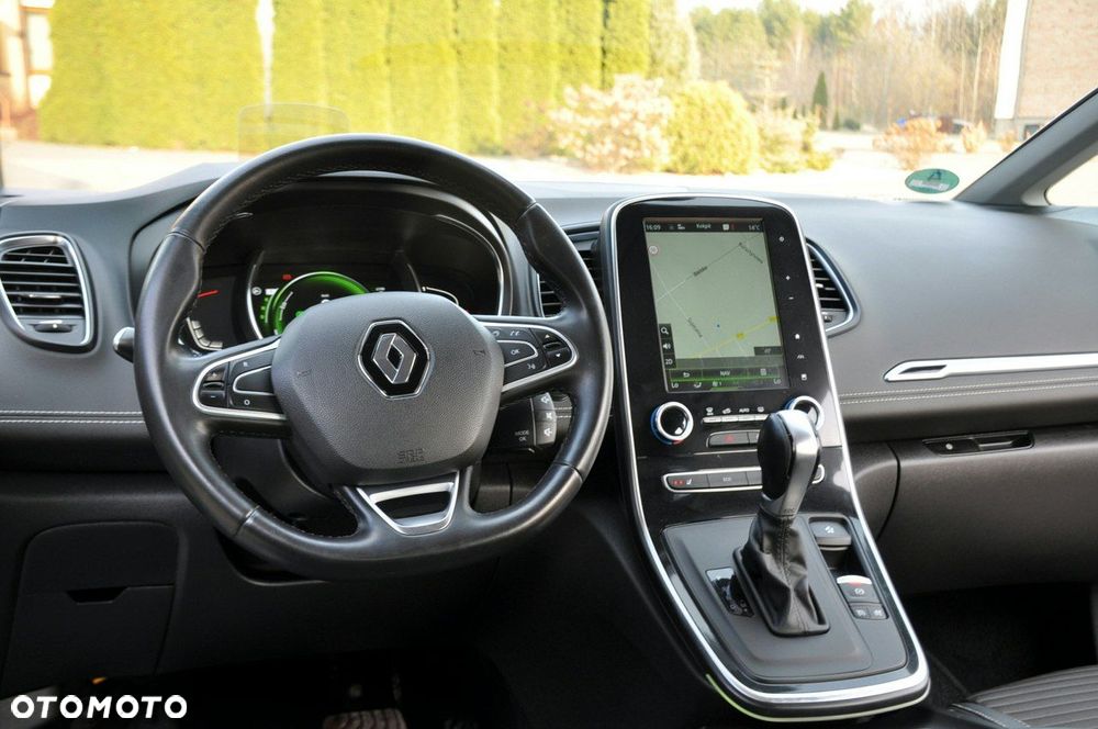 Renault Grand Scenic - 31