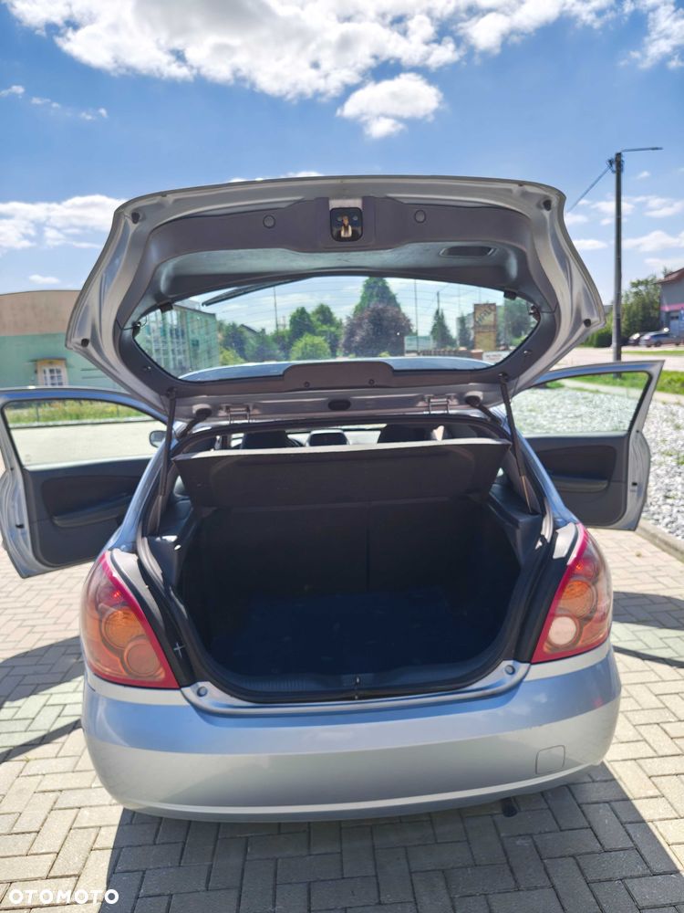 Nissan Almera - 8