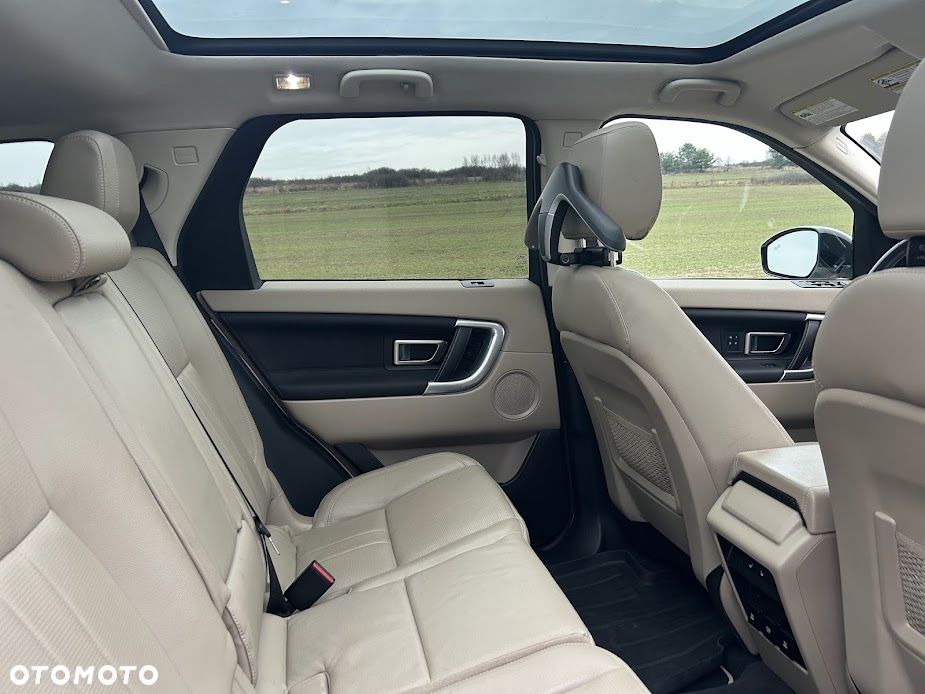 Land Rover Discovery Sport - 34