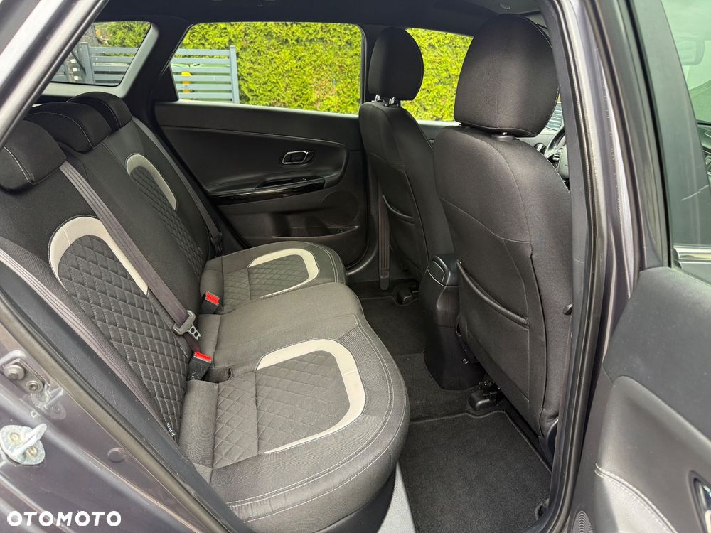 Kia Ceed 1.6 CRDi 136 ISG GT Line - 24