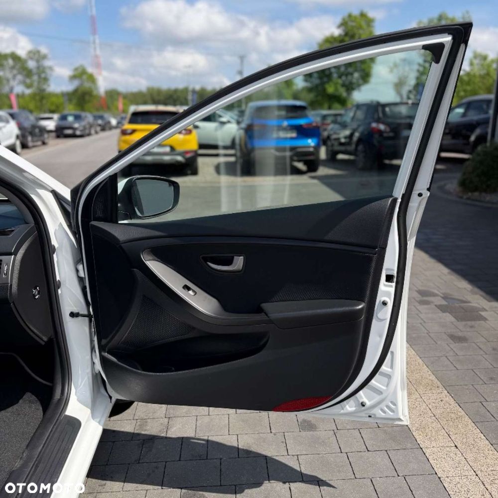 Hyundai i30 - 32