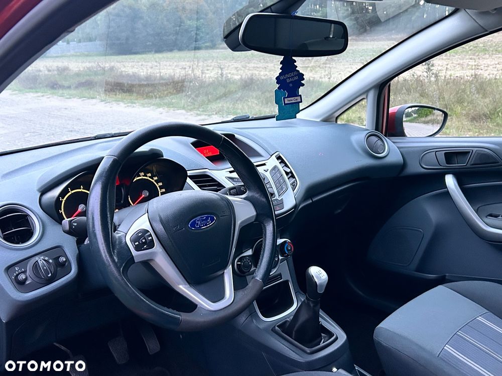Ford Fiesta 1.25 Celebration - 14