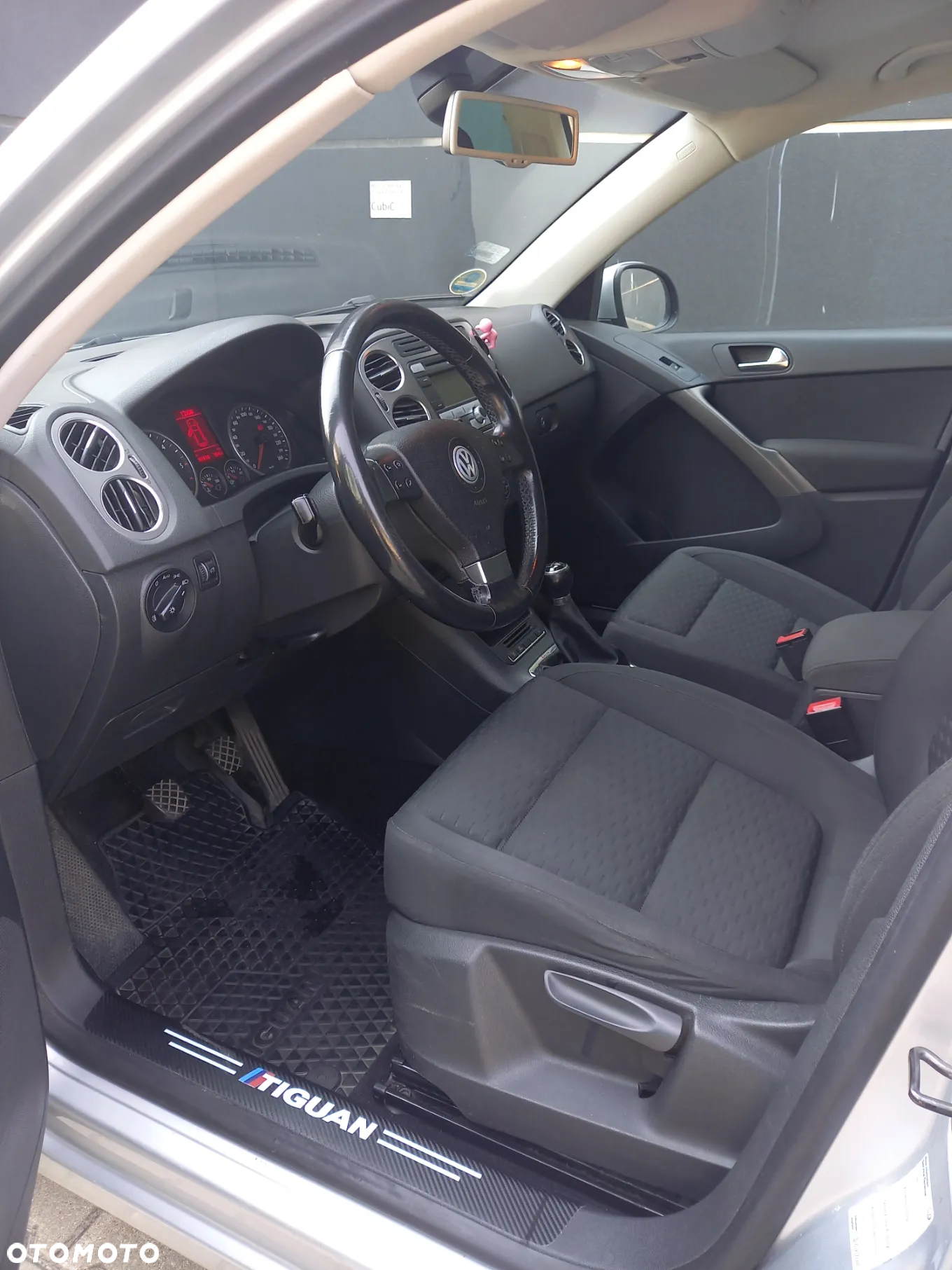 Volkswagen Tiguan - 9