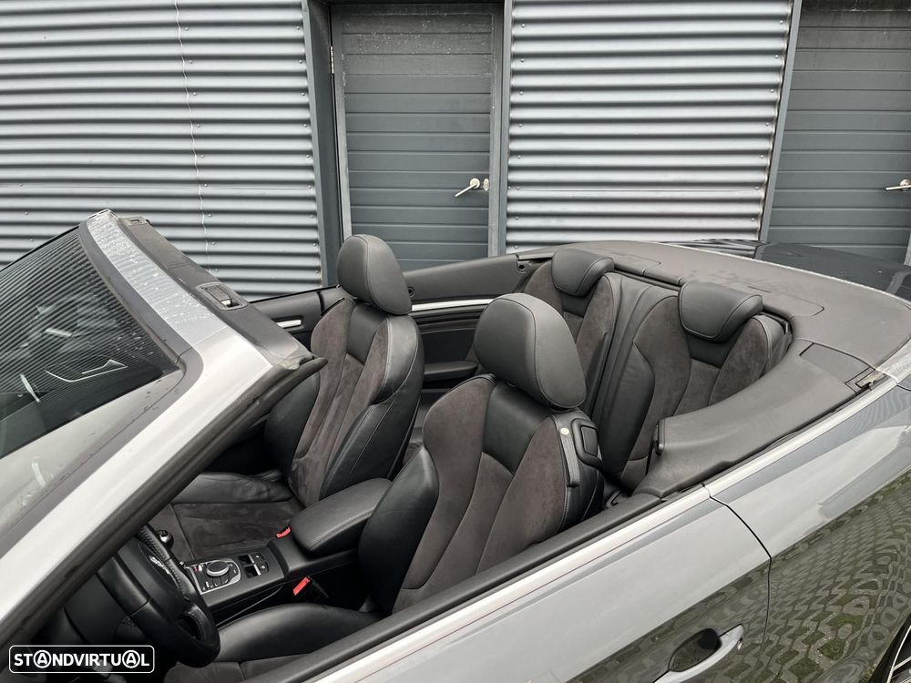 Audi A3 Cabrio 2.0 TDi S-line - 12