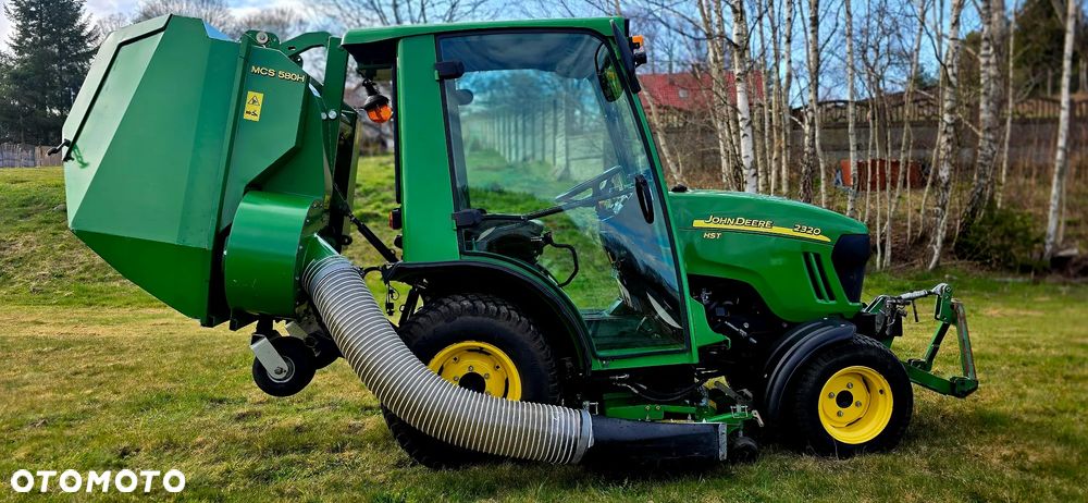 John Deere 2320 HST - 6