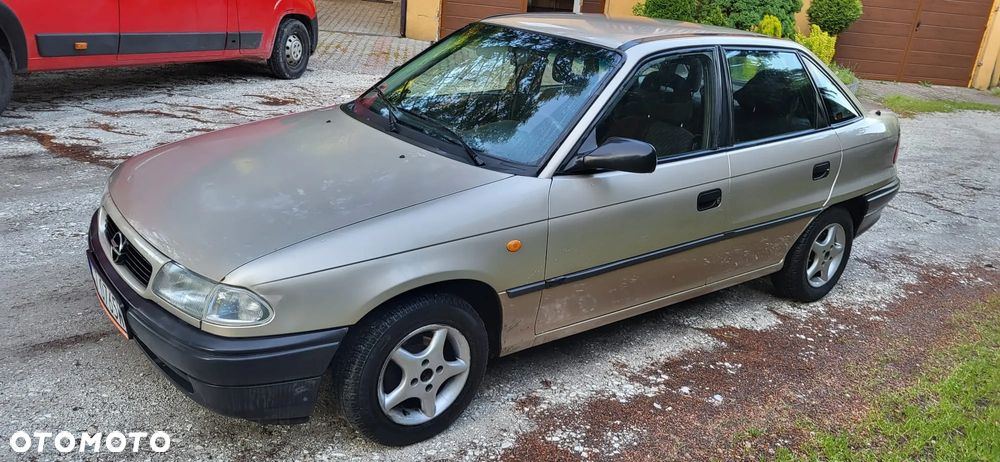 Opel Astra - 3