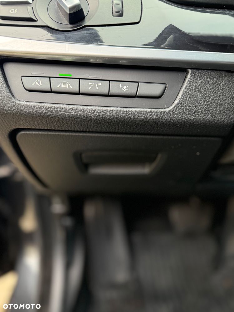 BMW Seria 5 530d xDrive Luxury Line - 13