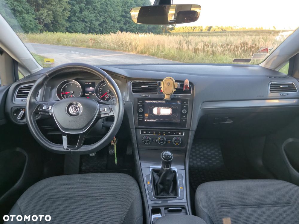 Volkswagen Golf 1.6 TDI BMT Comfortline - 8