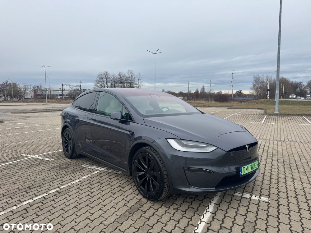 Tesla Model X Plaid - 1