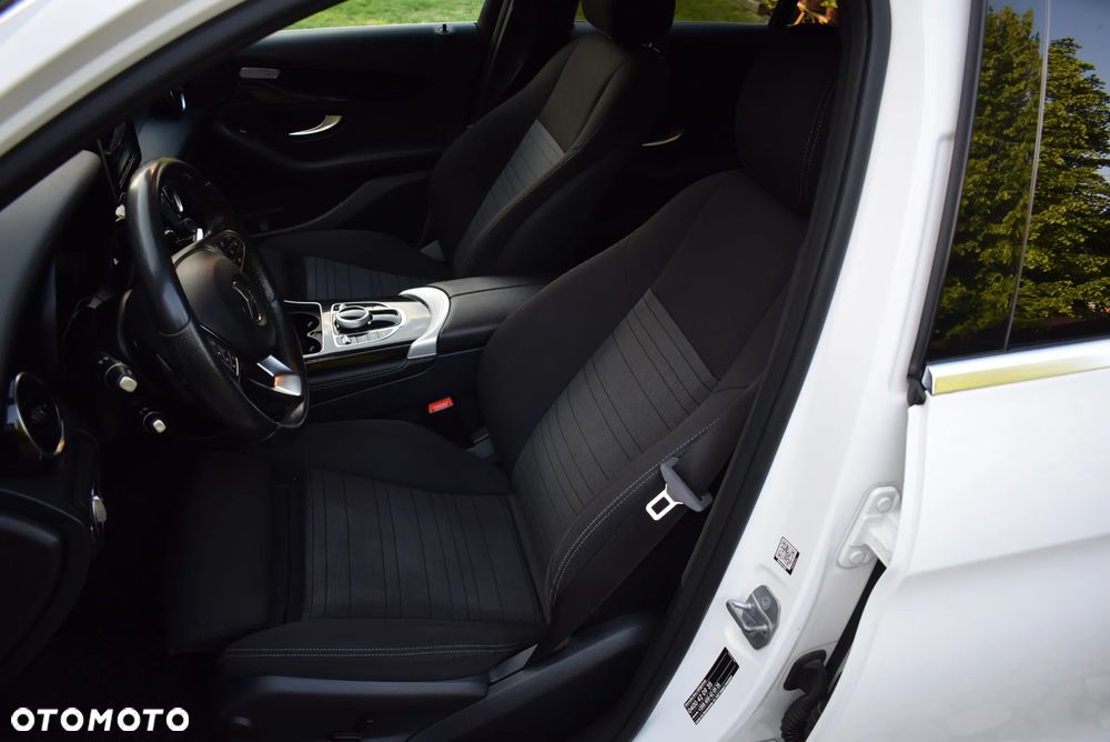 Mercedes-Benz GLC - 23