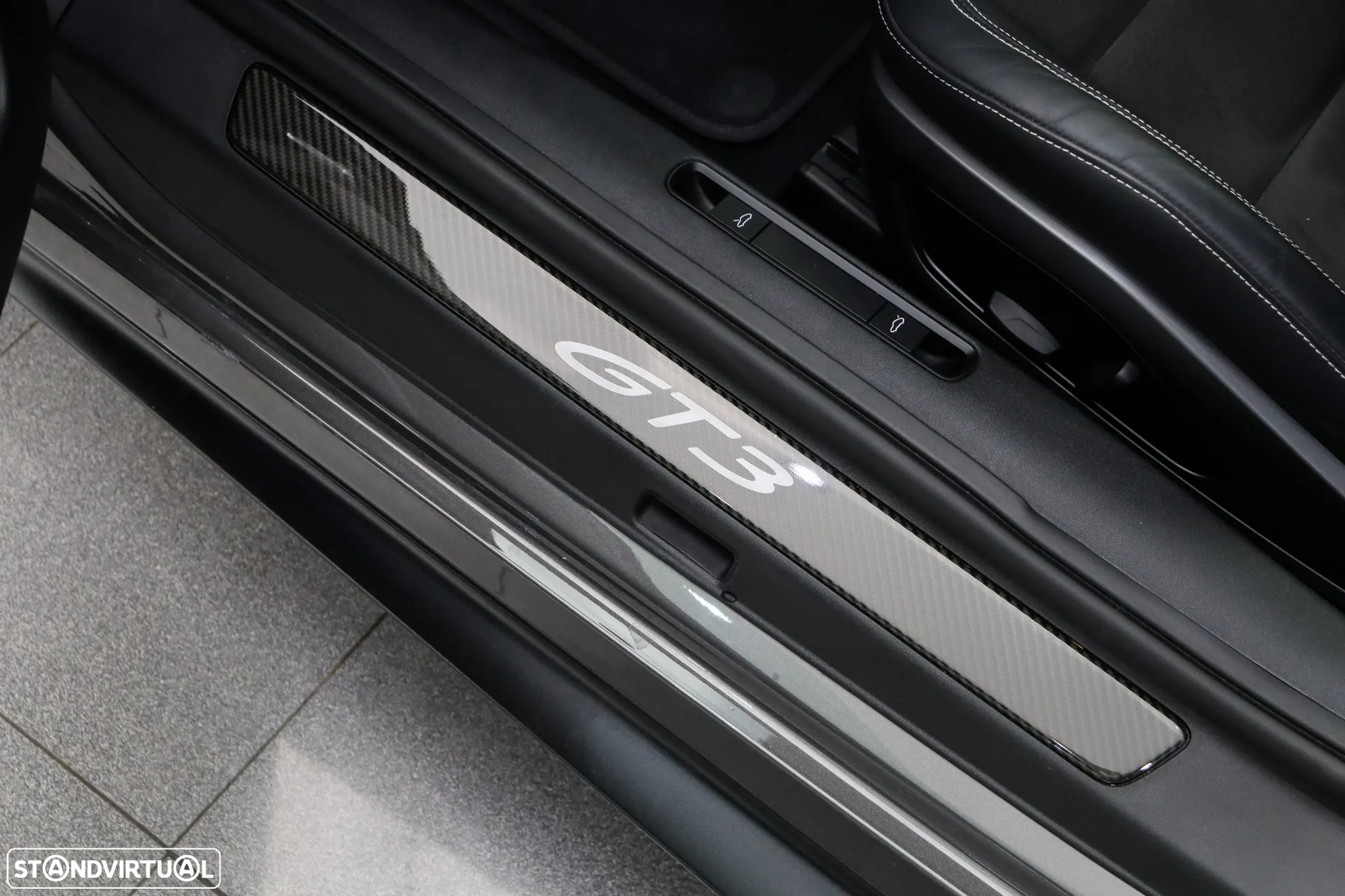 Porsche 911 (992) GT3 PDK - 38