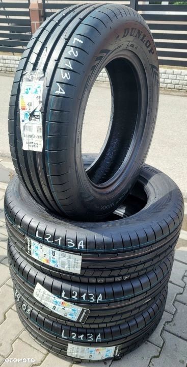 4x Dunlop Sport Maxx RT2 235/65R18 106W L213A - 3