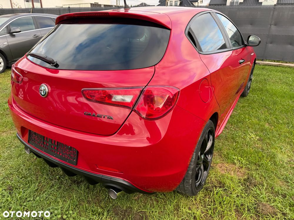 Alfa Romeo Giulietta 2015 photo 3