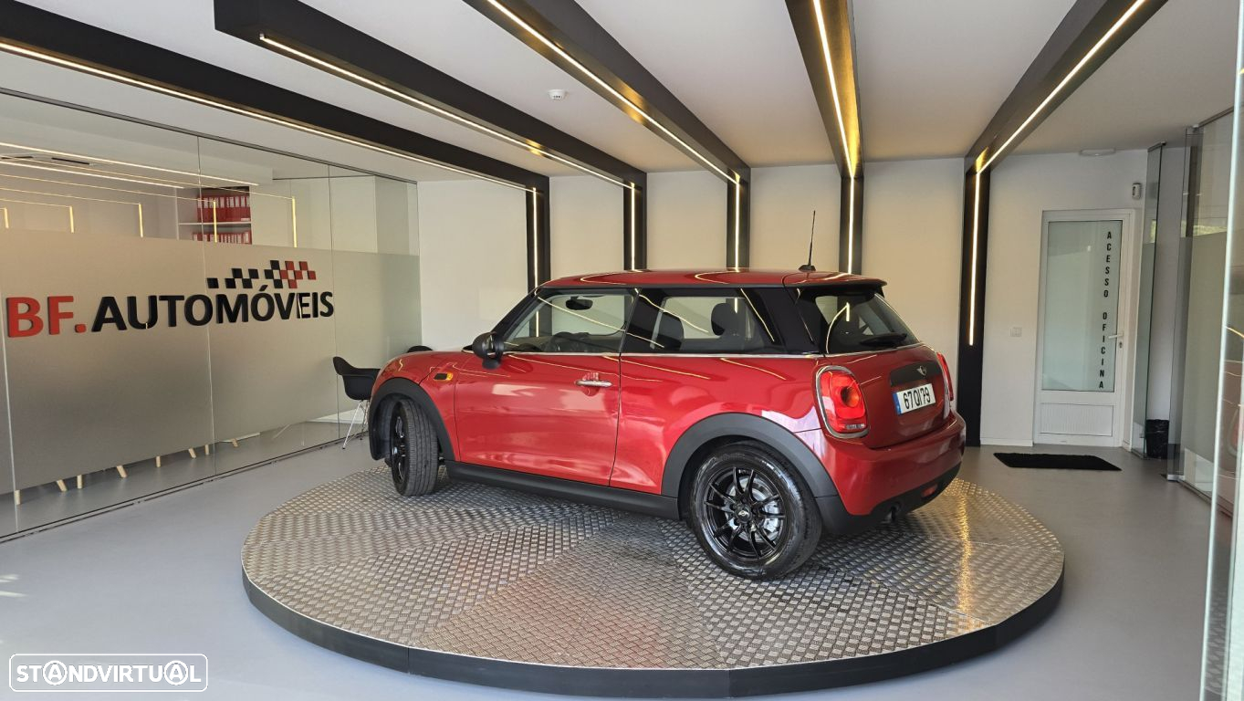 MINI 3 Portas One - 3