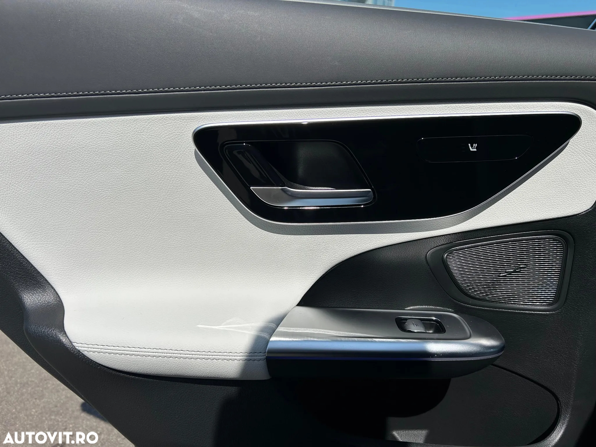 Mercedes-Benz C 300 PHEV 4MATIC - 10