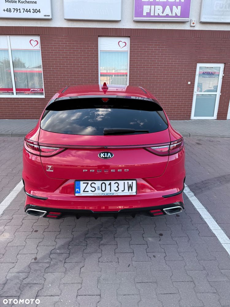 Kia ProCeed - 12