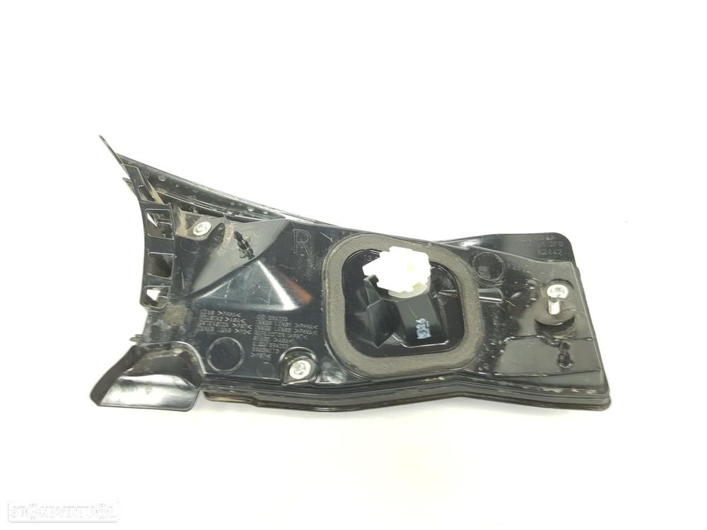 FAROLIM TRASEIRO DIREITO INTERIOR MAZDA CX-5 KF - 1