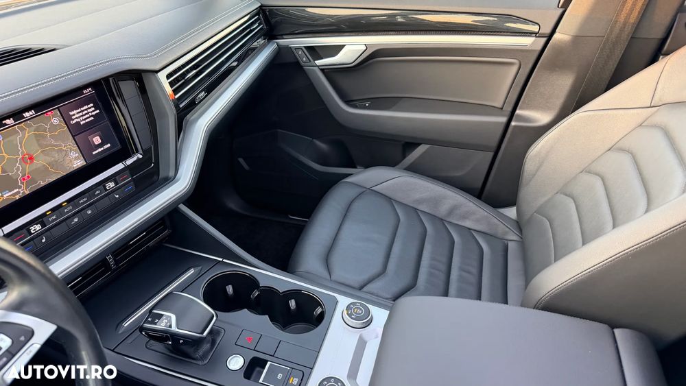 VOLKSWAGEN Touareg 2019 — imagine 11