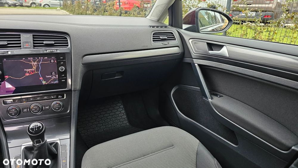 Volkswagen Golf 1.6 TDI BMT Comfortline - 10